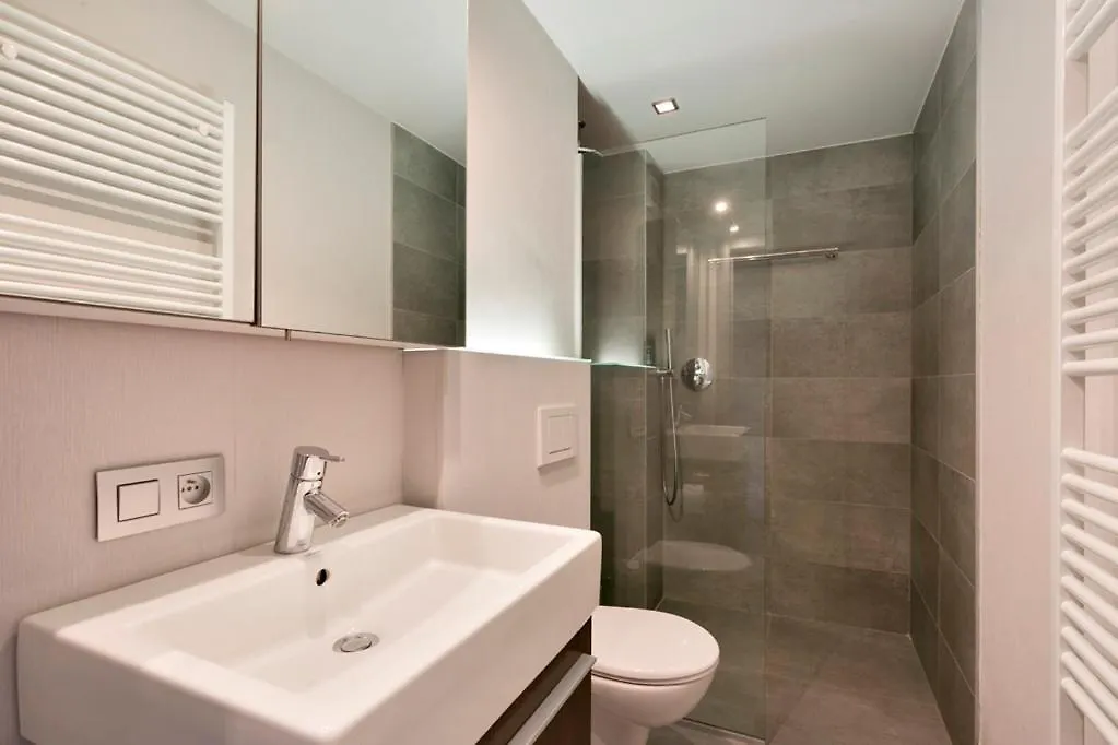 Montezuma Luxe Studio Met Frontaal Zeezicht Zonder Aparte Slaapkamer Apartment Ostend