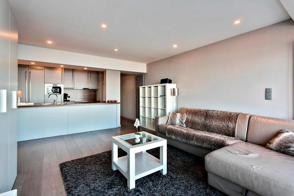 Montezuma Luxe Studio Met Frontaal Zeezicht Zonder Aparte Slaapkamer Apartment Ostend Belgium