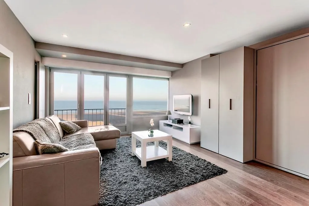 Montezuma Luxe Studio Met Frontaal Zeezicht Zonder Aparte Slaapkamer Apartment Ostend 0*,  Belgium