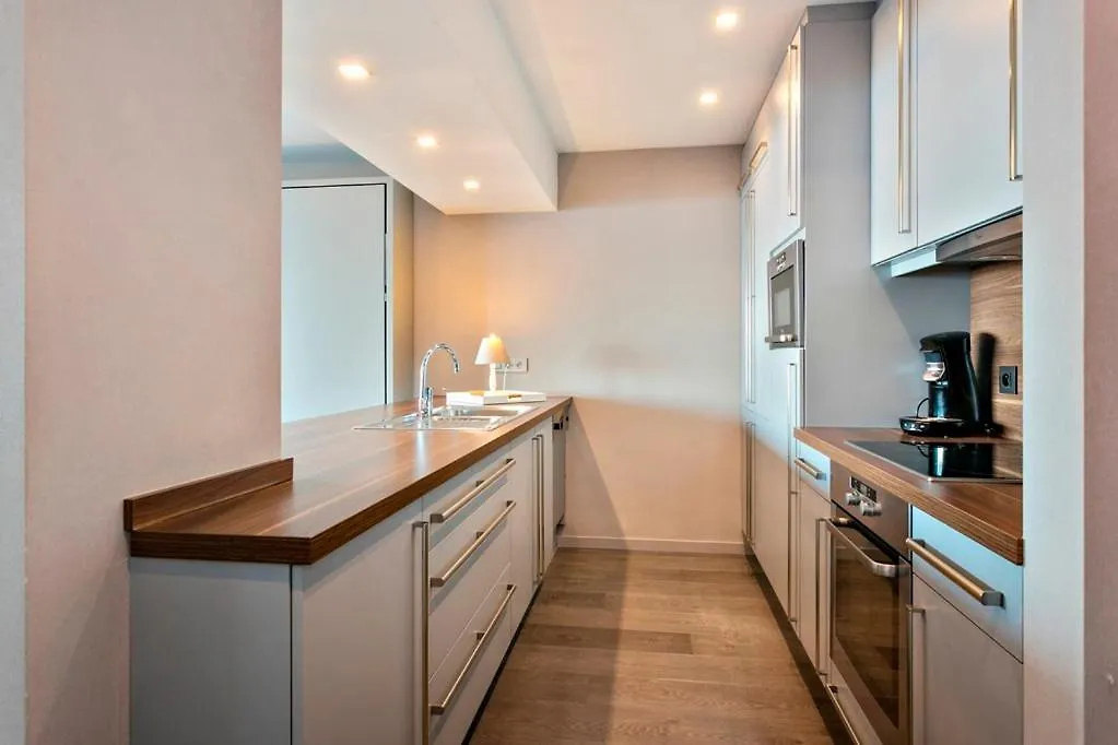 Montezuma Luxe Studio Met Frontaal Zeezicht Zonder Aparte Slaapkamer Apartment Ostend