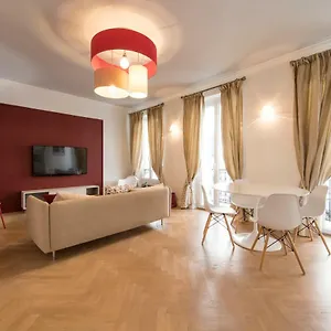  Appartement F3 Plein Centre à 50 M France